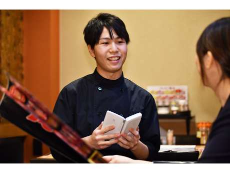 赤門 勝田台店 元気な笑顔があれば大丈夫 焼肉屋ホールスタッフ の募集詳細